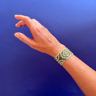 Brazalete Telar Plata Medio Espirales Turquesa T